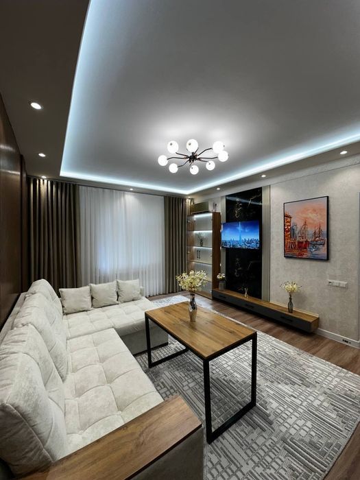 Продается 1в2 ком квартира на Ц-7, ор-р: 110 школа, 33 м²