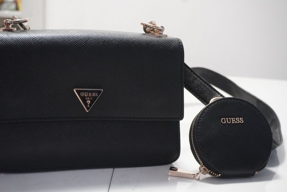 Чанта GUESS с мини портмоне