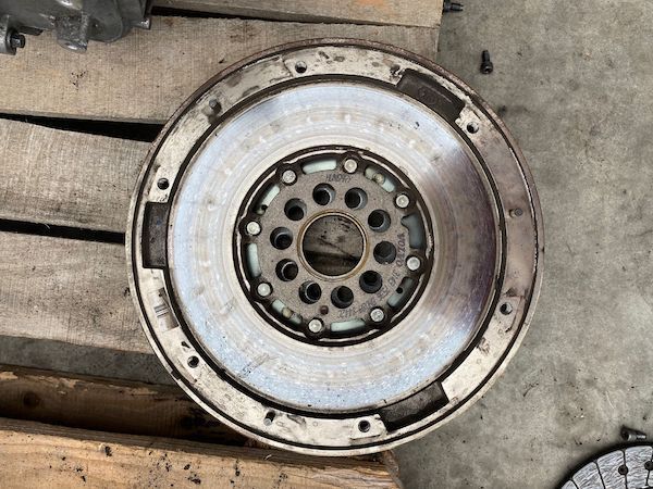 Kit ambreiaj 140.000KM D4204T14 VOLVO V60 2015+ 31492036 31437536 31492038