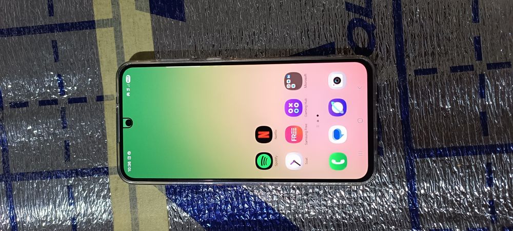 Samsung a56 8-256 gb