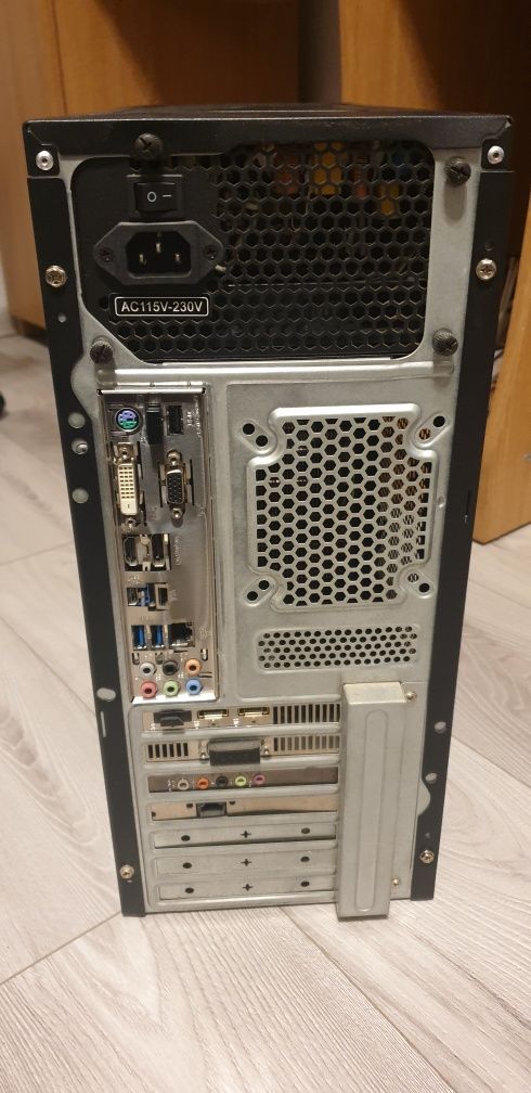 Desktop I7 9700KF 16 Gb RAM