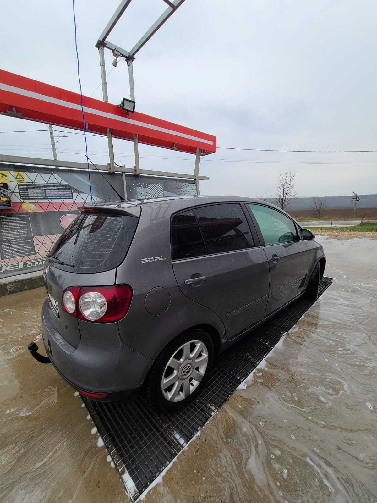 Vând Golf 5 plus! An 2006!