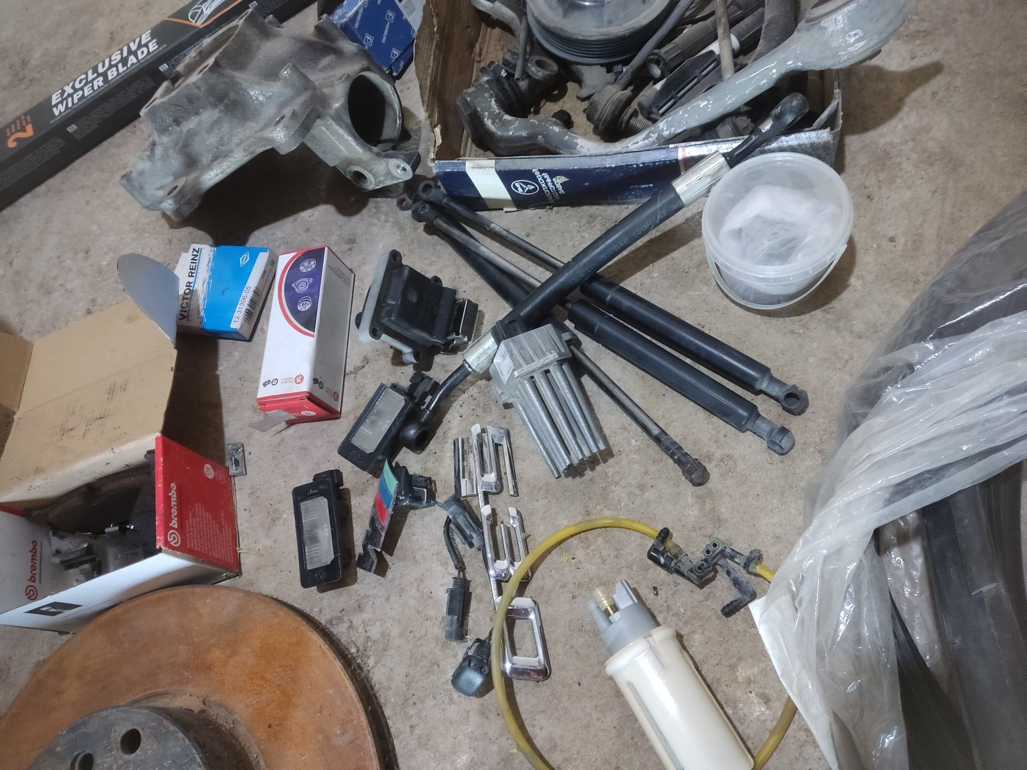BMW E39 zapchastlari sotiladi