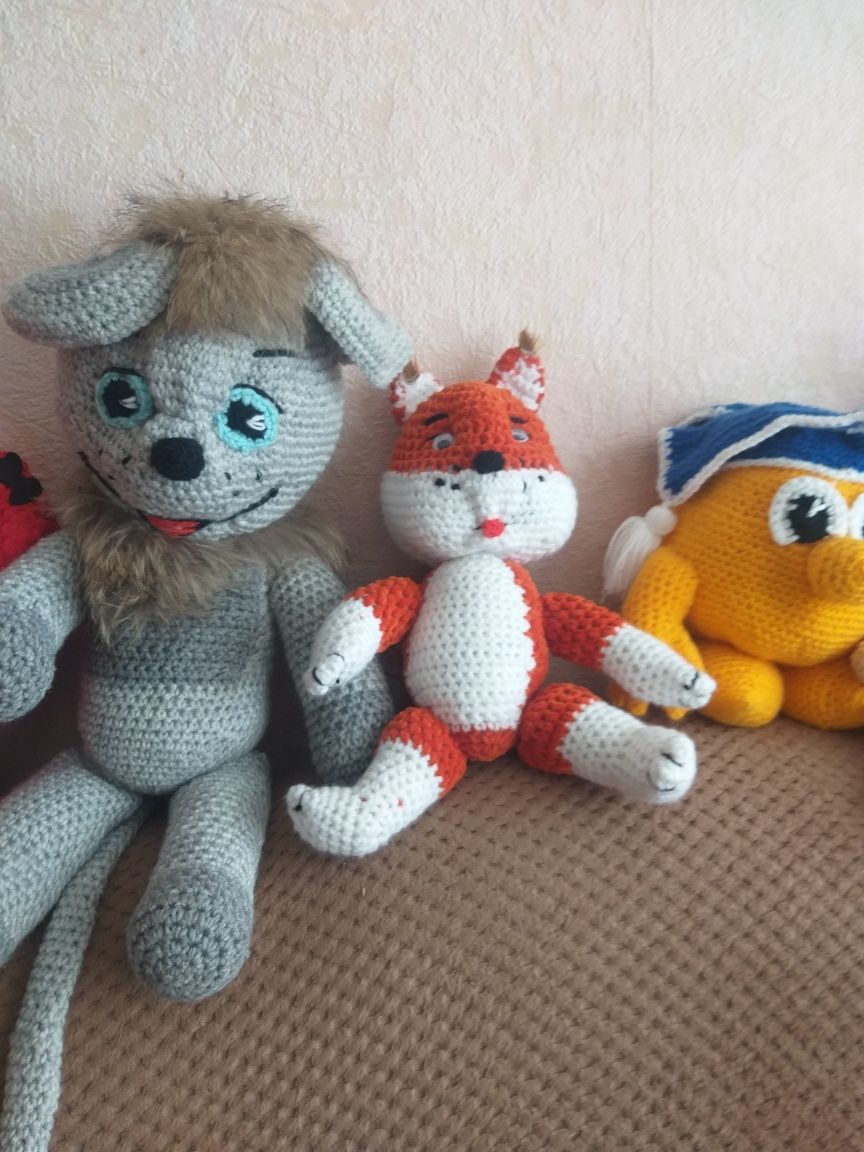 Игрушки вязанные