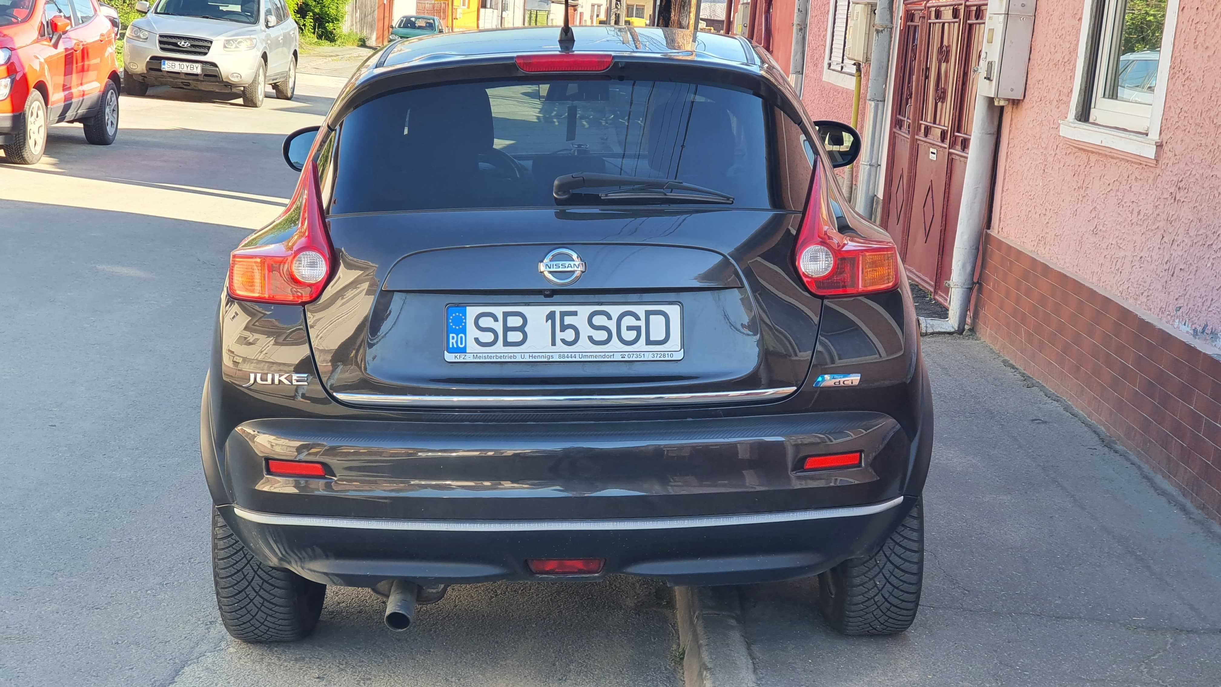 Nissan Juke  F15 D  2012