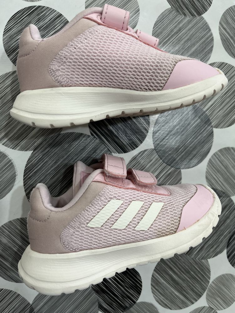 Маратонки adidas