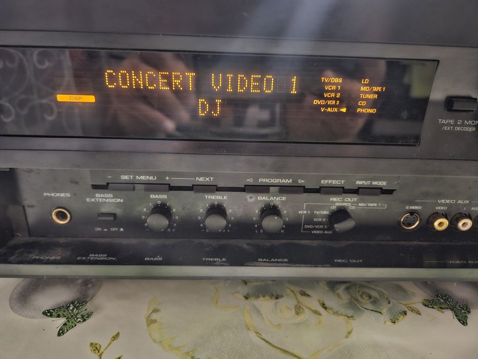 Ямаха тежи около 25 кг.