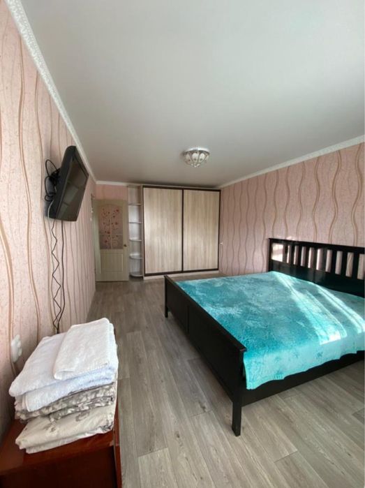 Сдам 1 комнатную квартиру посуточно Сазда 7000