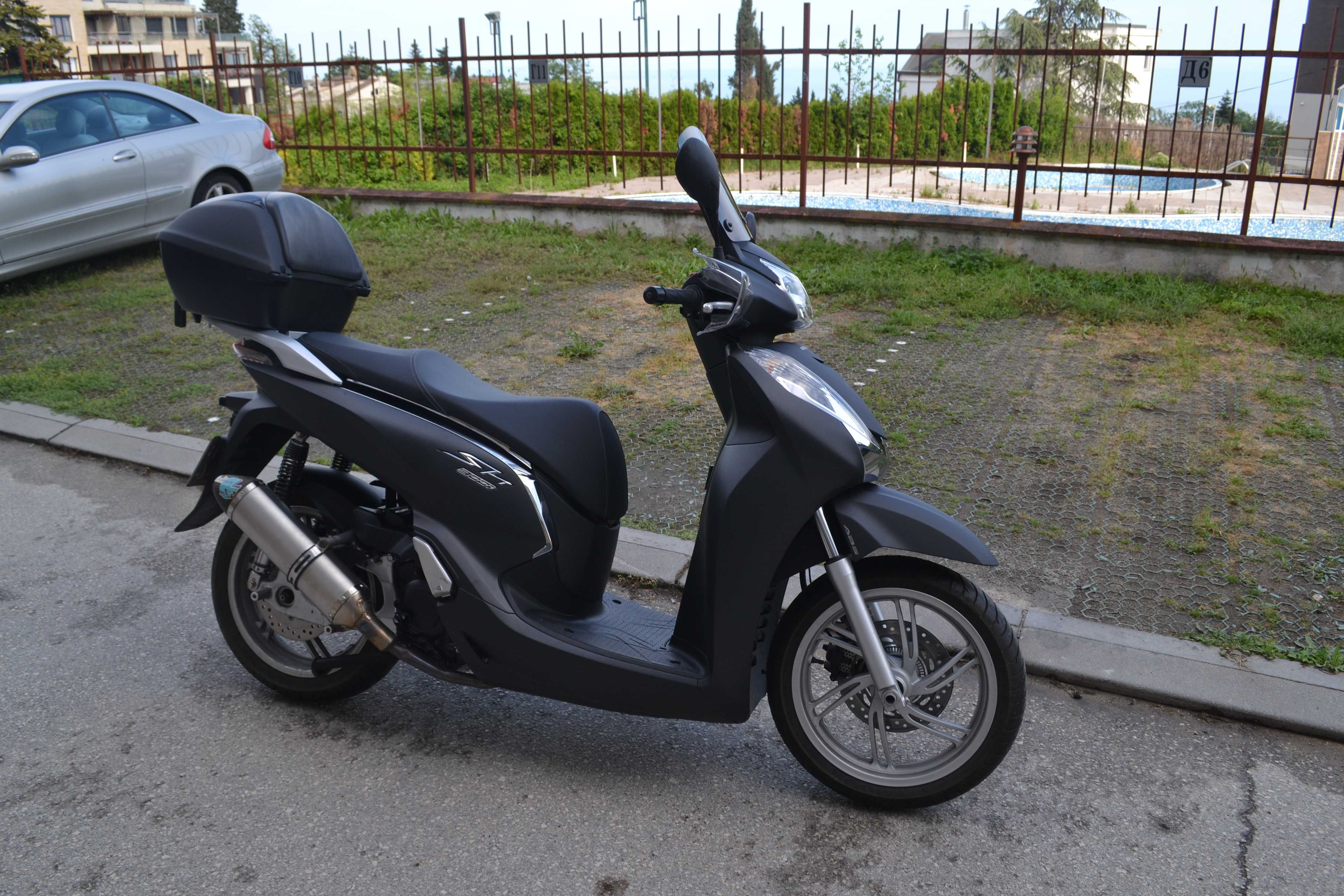 Скутер  Honda SH300i