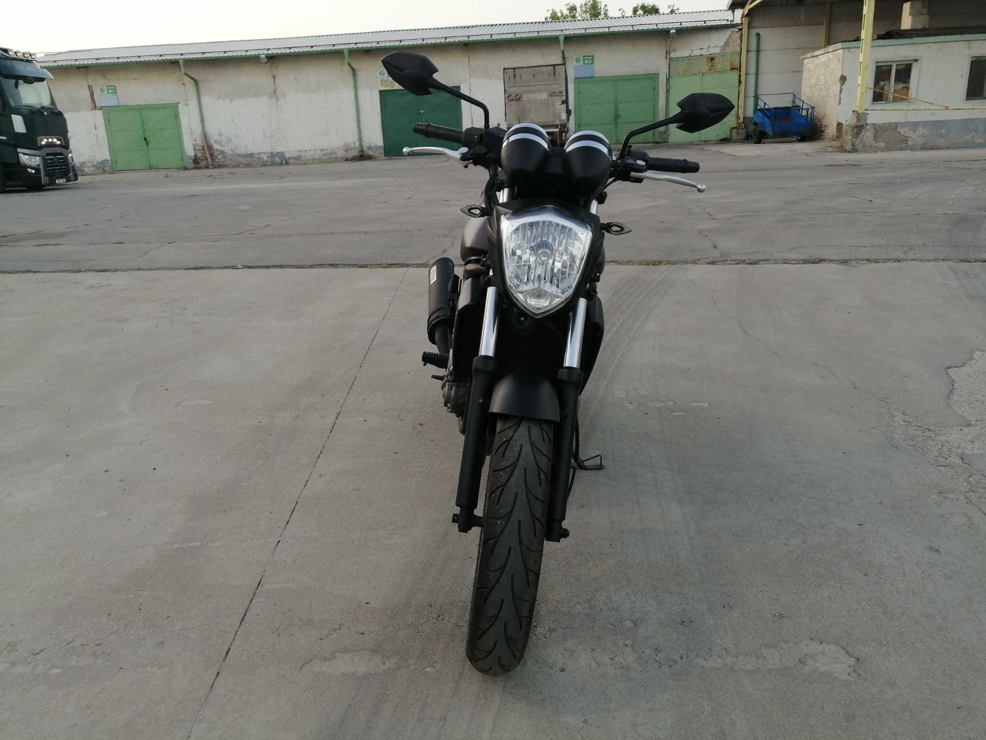 Мотор Kawasaki ER 5 Naked Bike - Street Fighter