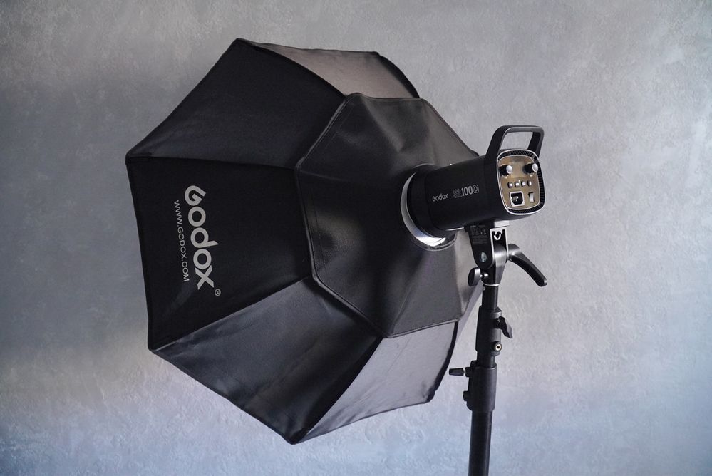 профессиональный видео свет Godox Sl100 со стойкой и октобоксом
