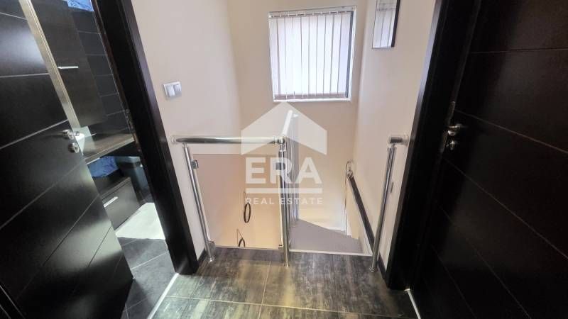 Просторен тристаен апартамент, тип Мезонет под наем, град Аксаково