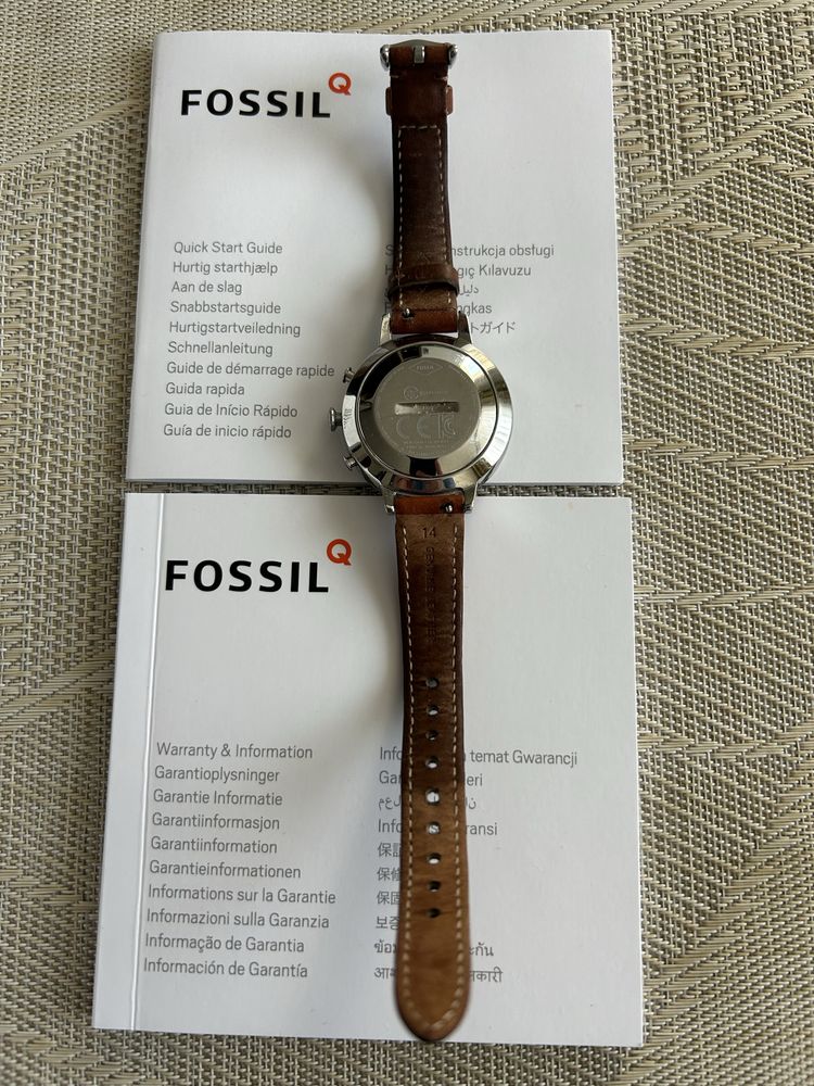 Ceas Hybrid Fossil