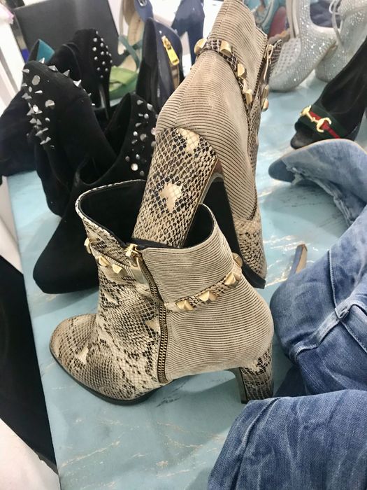 Pantofi de Dama Urgent