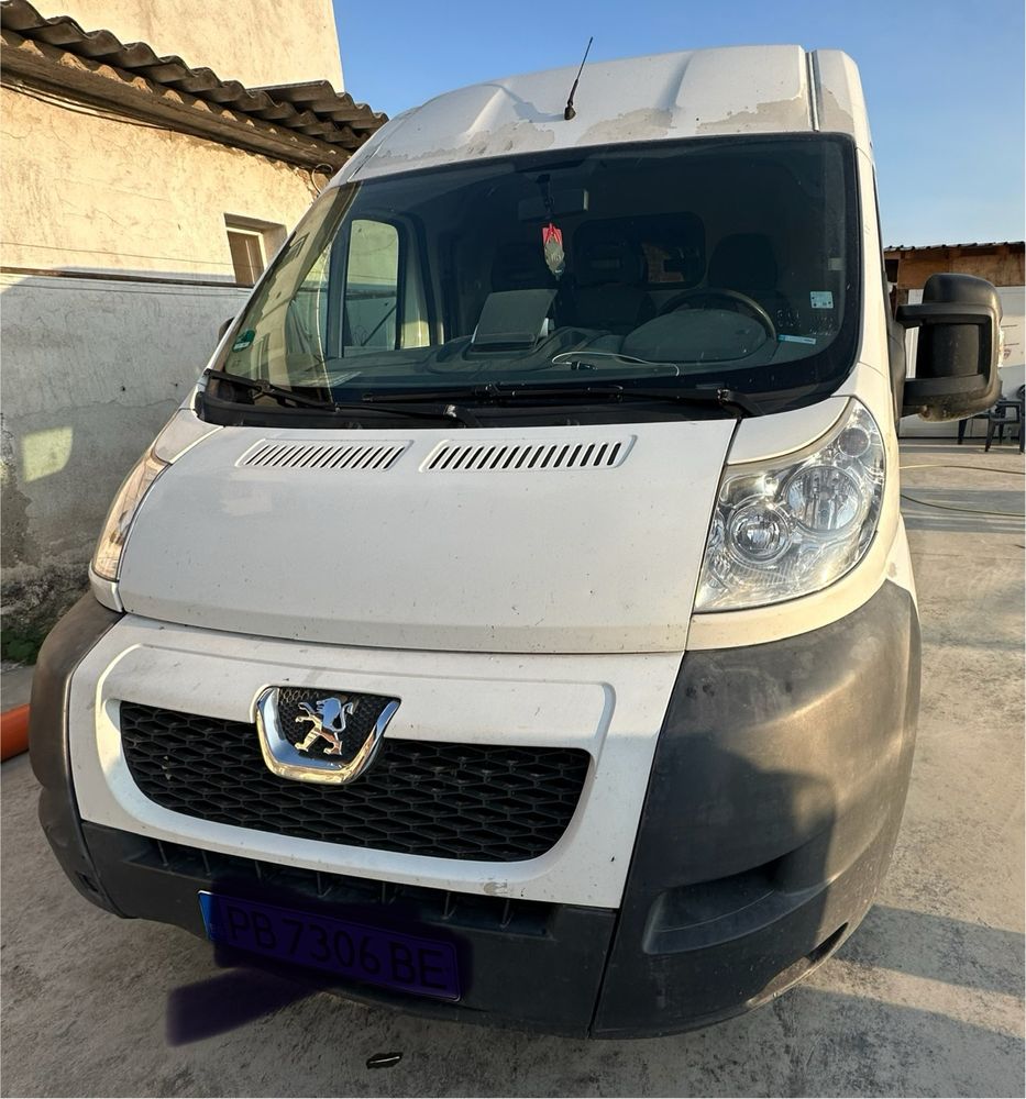 Бус Peugeot Boxer