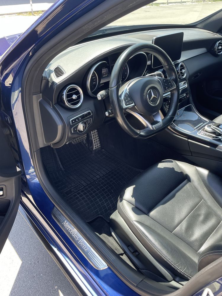 Mercedes C250 4MATIC AMG