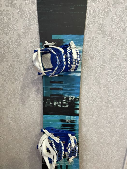 Placa snowboard 153 cm trans cu legaturi