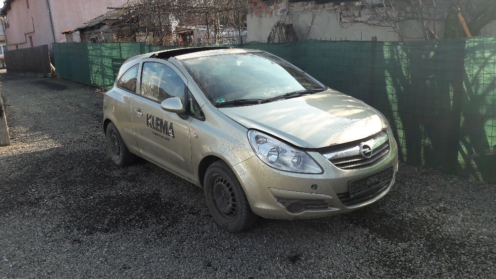 Dezmembrez Piese Opel Corsa D din 2007