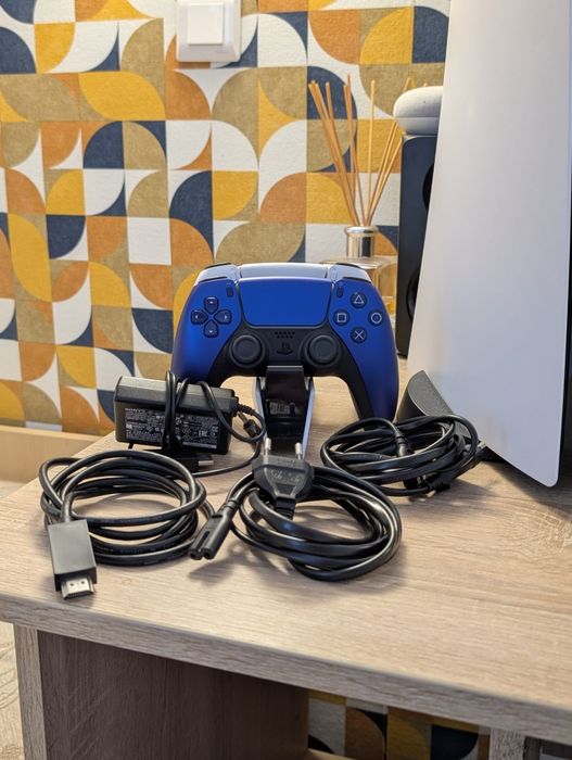 PS5 Disk Edition + Controllere + Stație incarcare