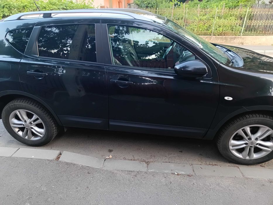Vând Nissan Qashqai,Suv,1,6 dci