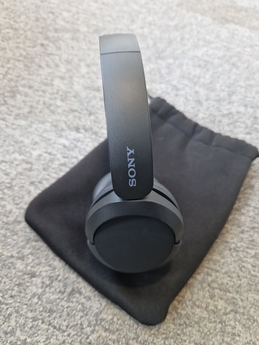 Безжични слушалки SONY WH-CH520