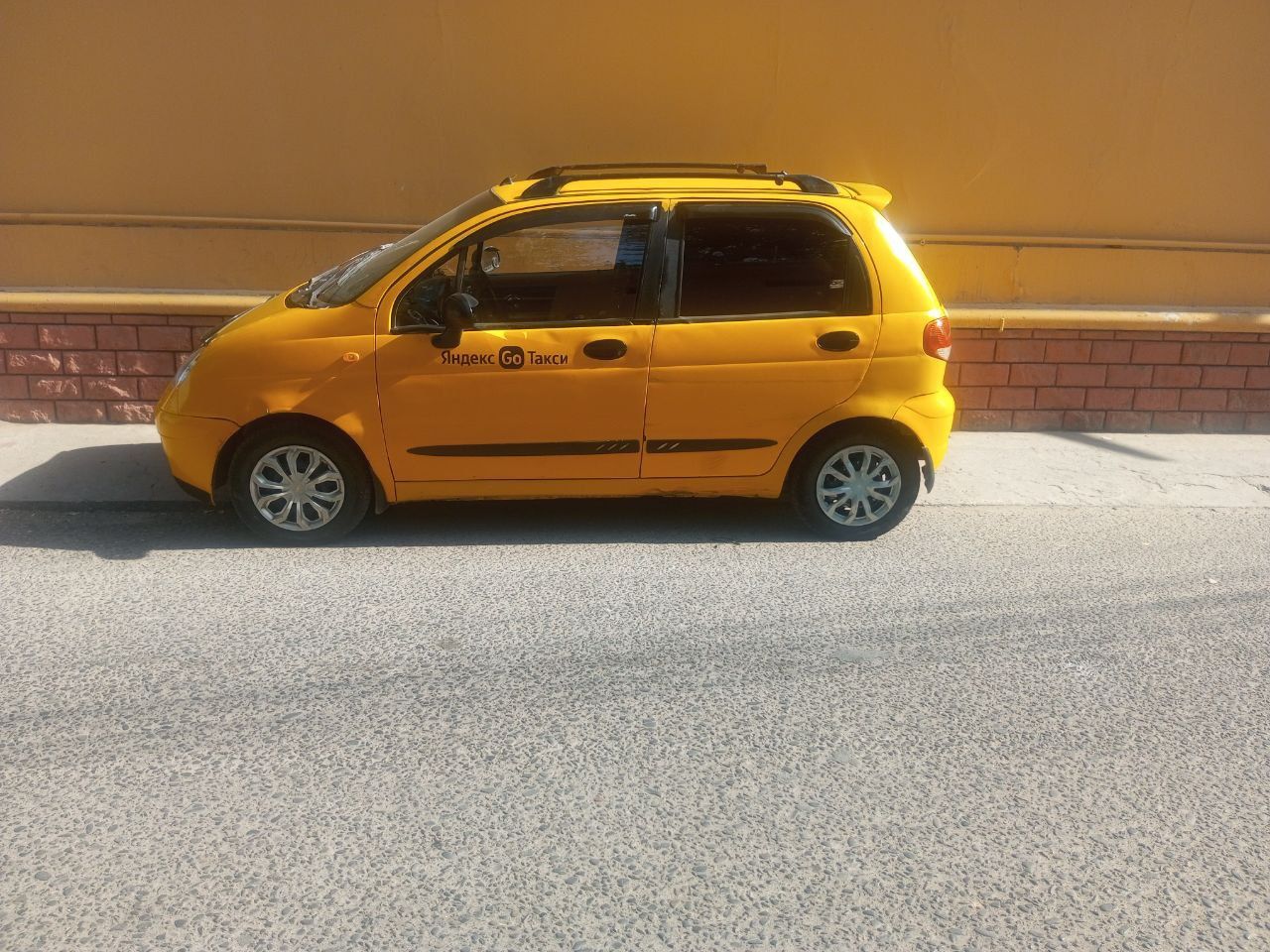 Srochna Matiz sotiladi