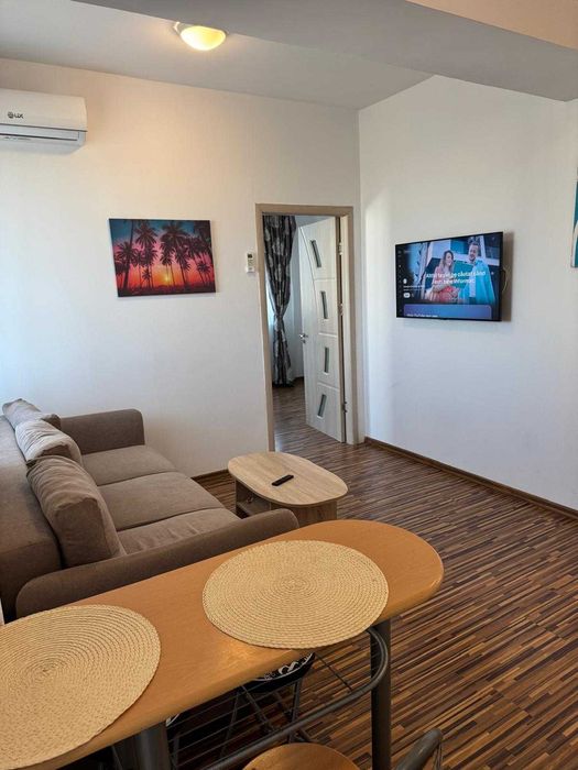 INCHIRIEZ APARTAMENT 2 camere pe termen lung.Aproape deVIVO&KAUFLAND