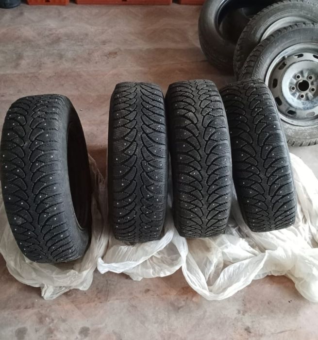 Продам зимнюю резину на R 14