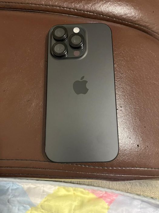 Айфон 16 про Apple