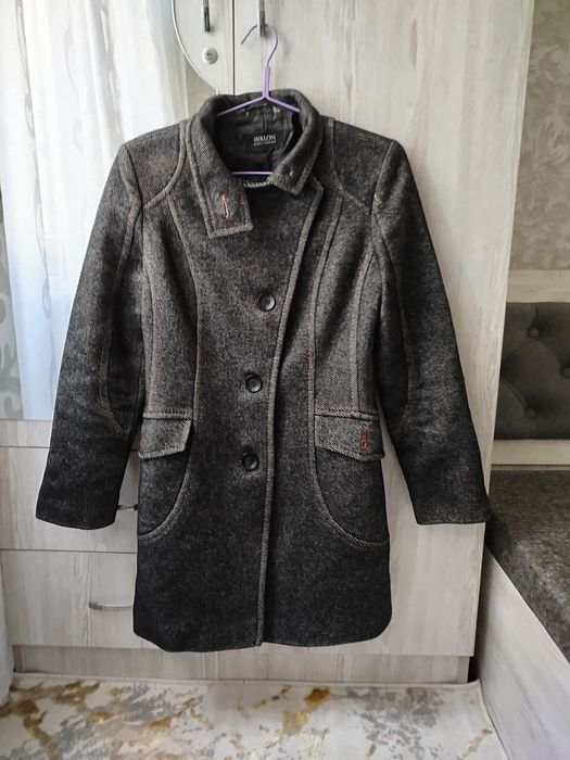 Женская пальто продается