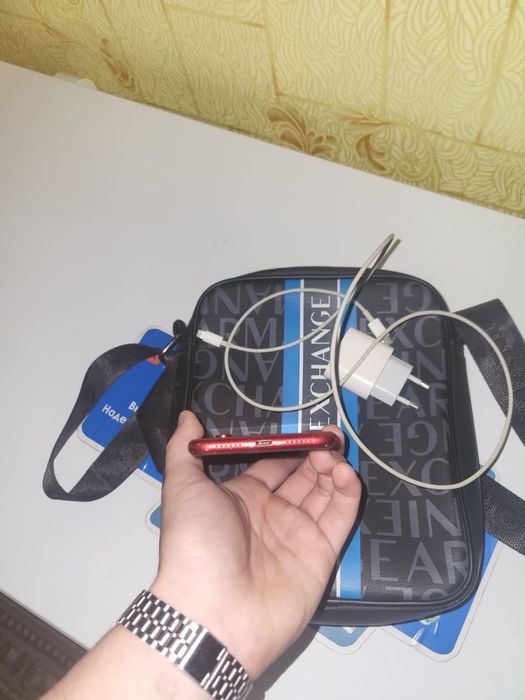 Iphone XR Красный