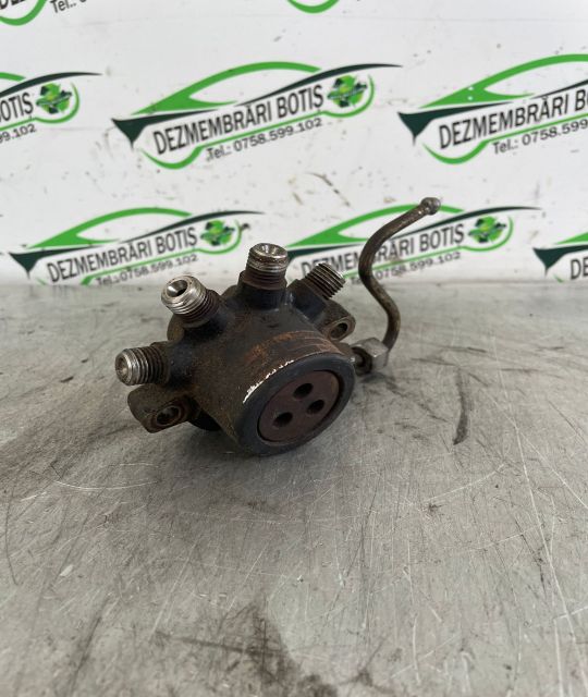 Rampa injectoare 8200057232 Dacia Logan prima generatie