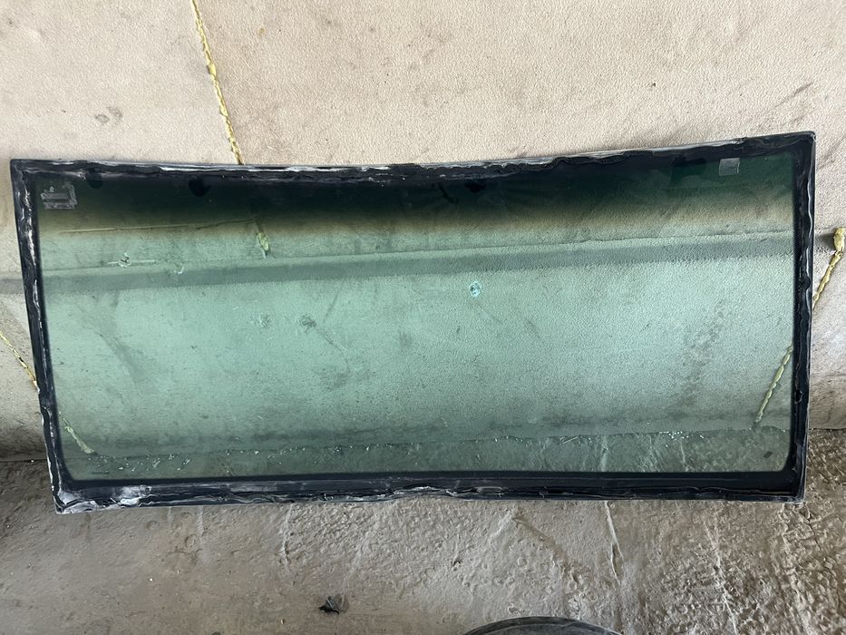 лобовое стекло мерседес 190