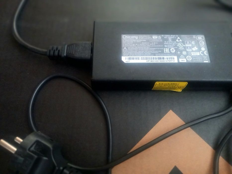 Acer Predator Helios 300 N18I2