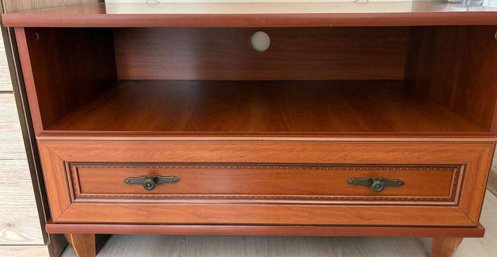 Тв Тумбочка деревянный