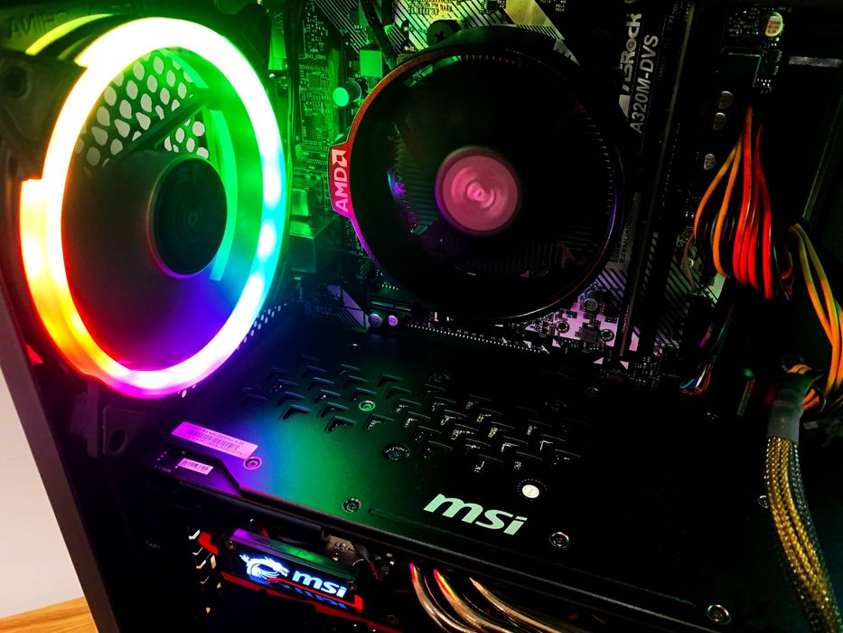 Геймърси чисто нов компютър с гаранция!