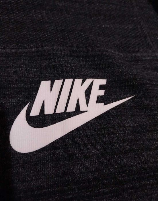 Tricou cropped Nike