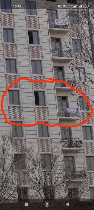 9 бозор олдида йулни устида 2 хона эски навруз кафе