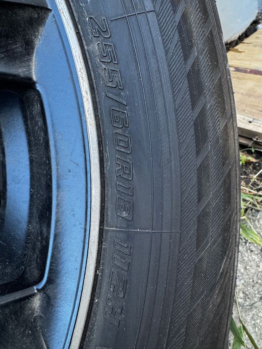 4 Jante cu anvelope iarna yokohama  jaguar f-pace 255/60/18