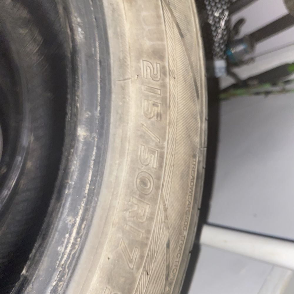 Шины 215/50/R17 продается в хорошем состояний