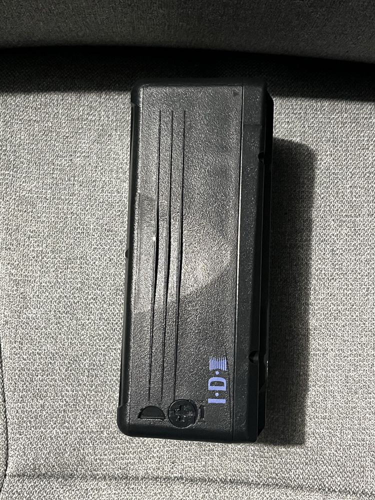 V-lock battery IDX 136Wh