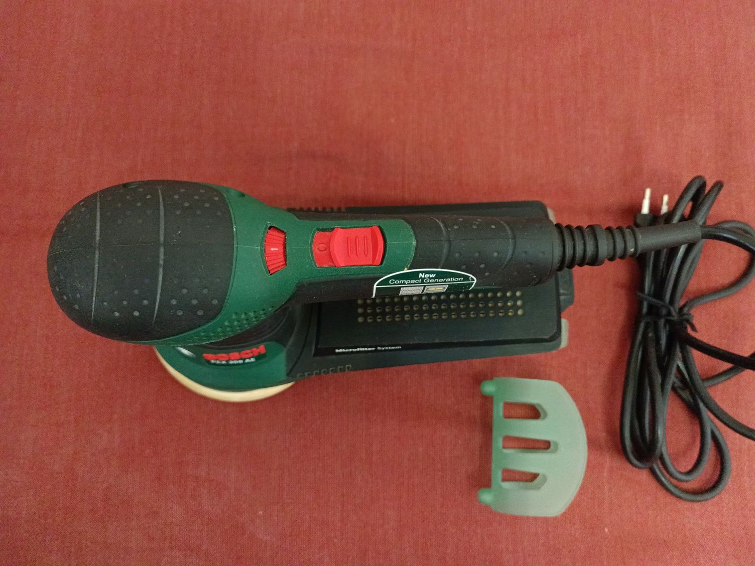 Эксцентриковый шлифователь BOSH PEX 300AE