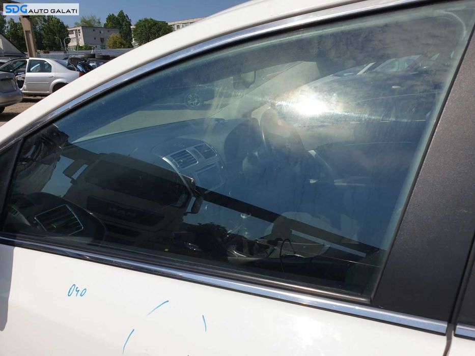 Geam Sticla de pe Usa Portiera Stanga Fata Toyota Avensis 3 Facelift T27 2009 - 2018