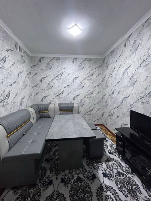 3 xonalik 1 qavat 75 m2.  Sentralni apteka  iD A SH  R
