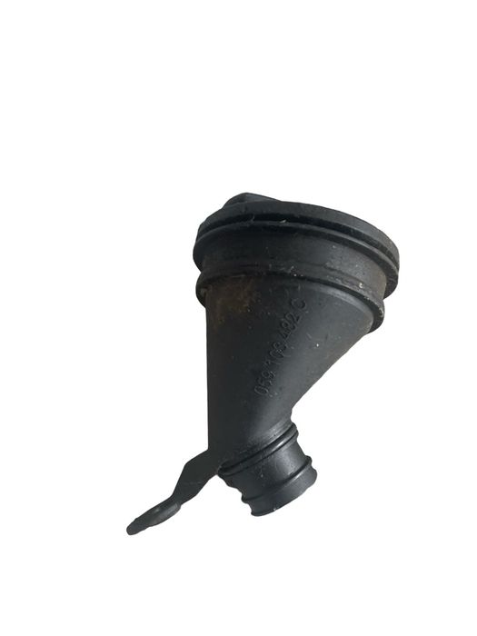 Gat umplere ulei cu buson AUDI A6/S6 III Saloon 4F2, C6 2004 - 2011 3.