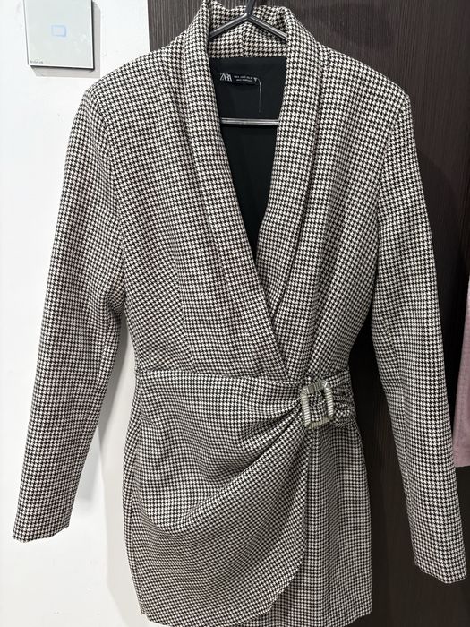 Зимна рокля Zara