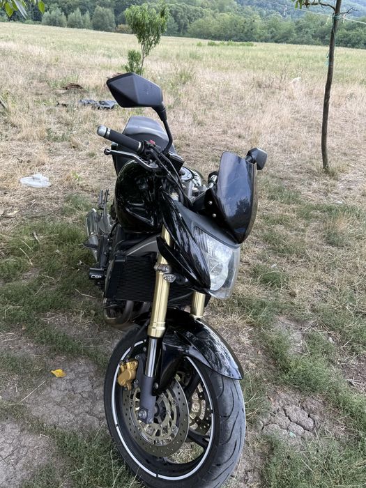Vând Honda Hornet