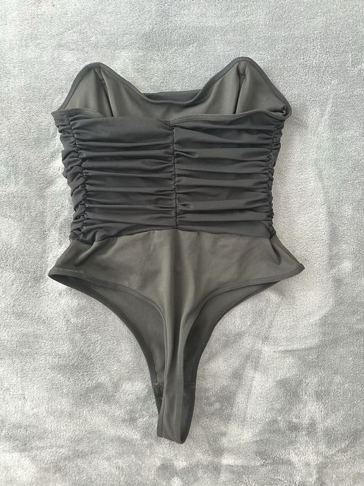 Топ she in /пола зара / рокля зара в черен цвят