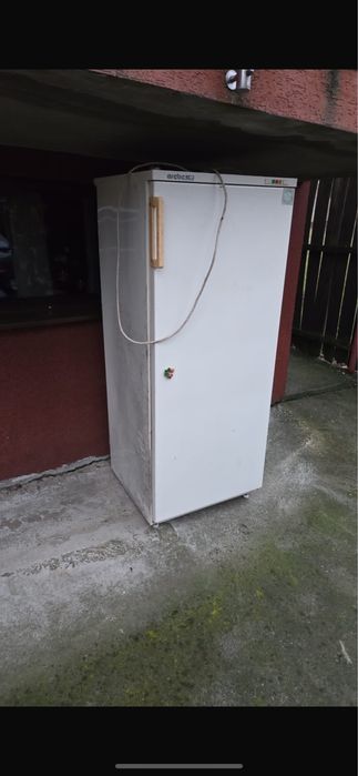 Congelator cu 6 sertare