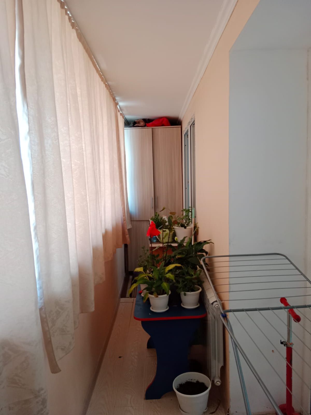 Срочно продам трёшку в 9 мкр.!